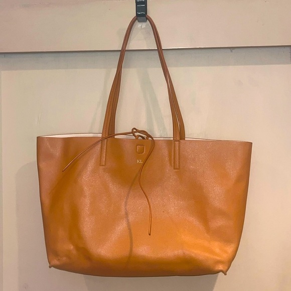 Mark & Graham faux leather large tote bag tan outside / cream inside - Picture 1 of 17